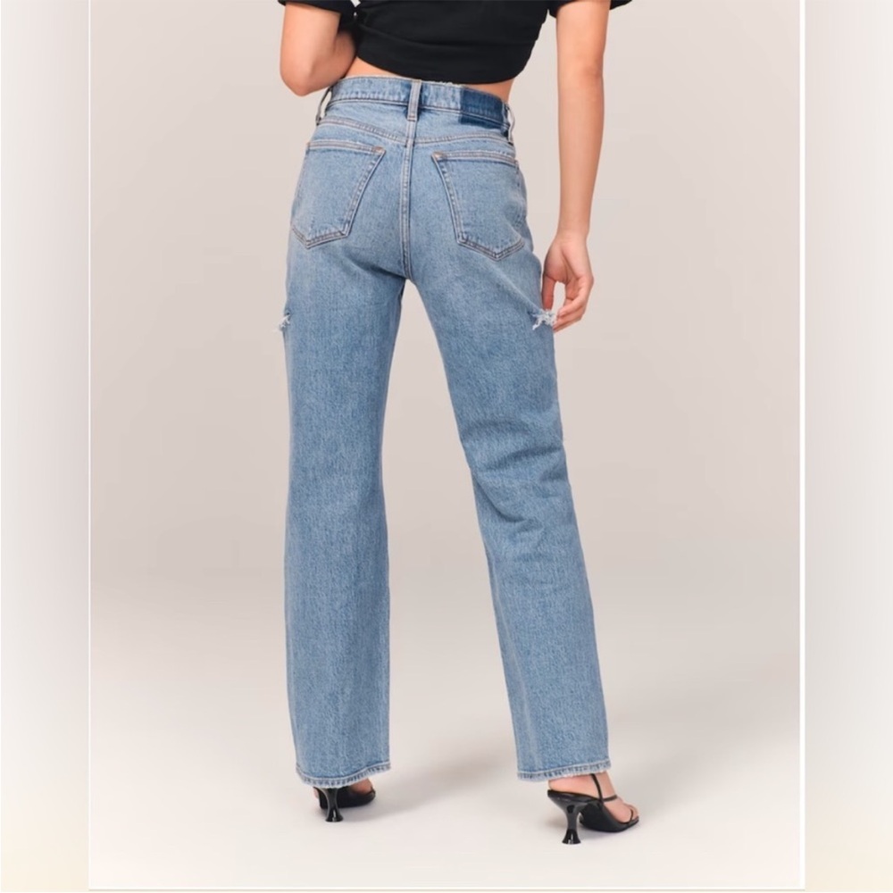 A&F Mid Rise Baggy - Picture 2 of 4